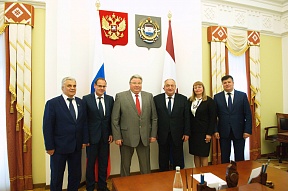 28 мая с.г. В.Д.Волков провёл встречу с парламентариями Ландтага земли Тюрингия (Германия)